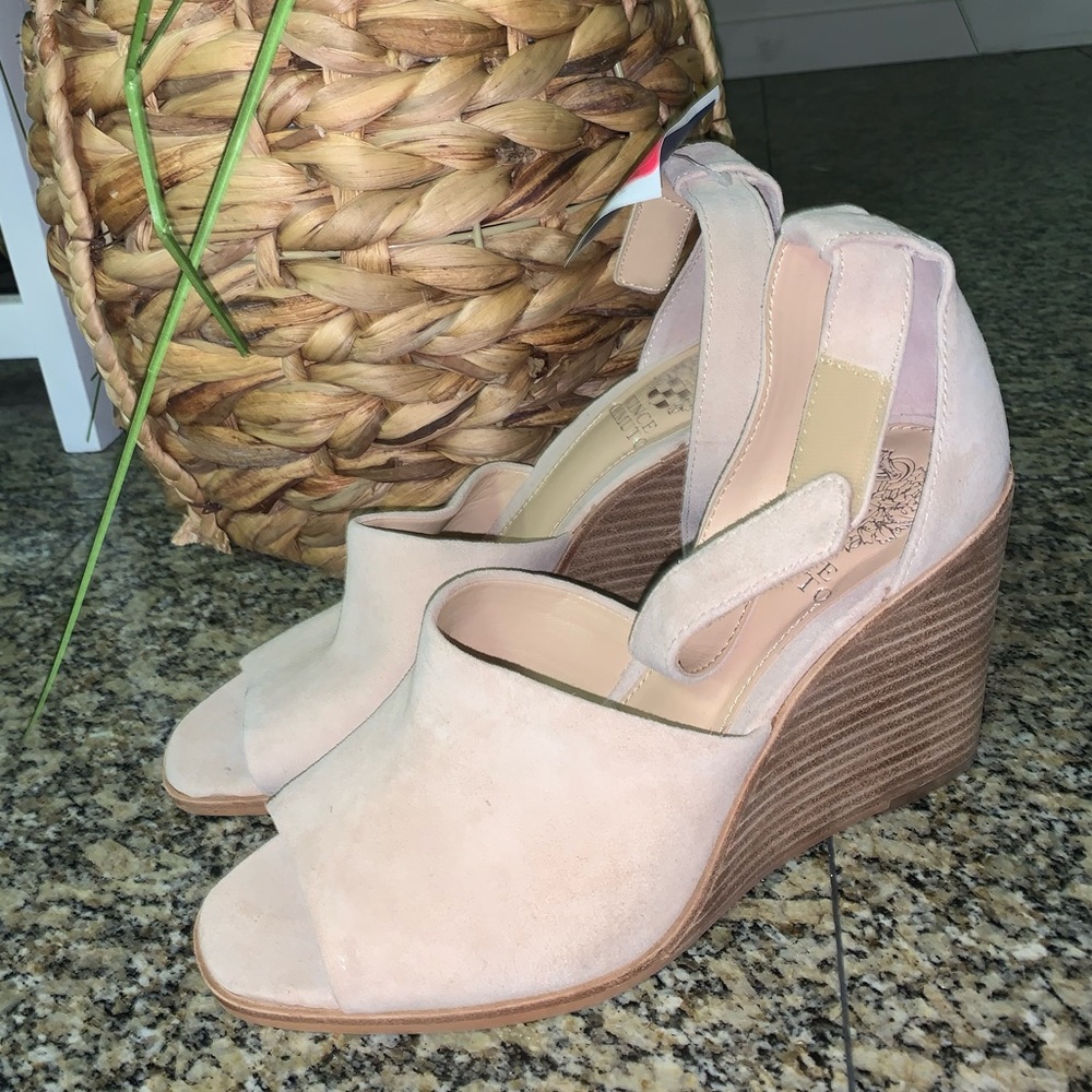 Vince Camuto Wedges